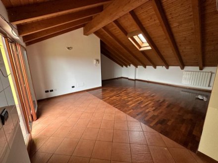 THREE-ROOM ATTIC WITH TERRACE, CELLAR AND DOUBLE GARAGE