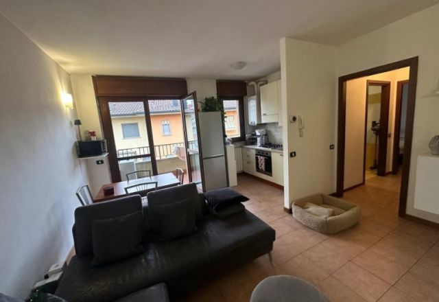TWO-ROOM APARTMENT WITH TERRACE, GARAGE AND CELLAR